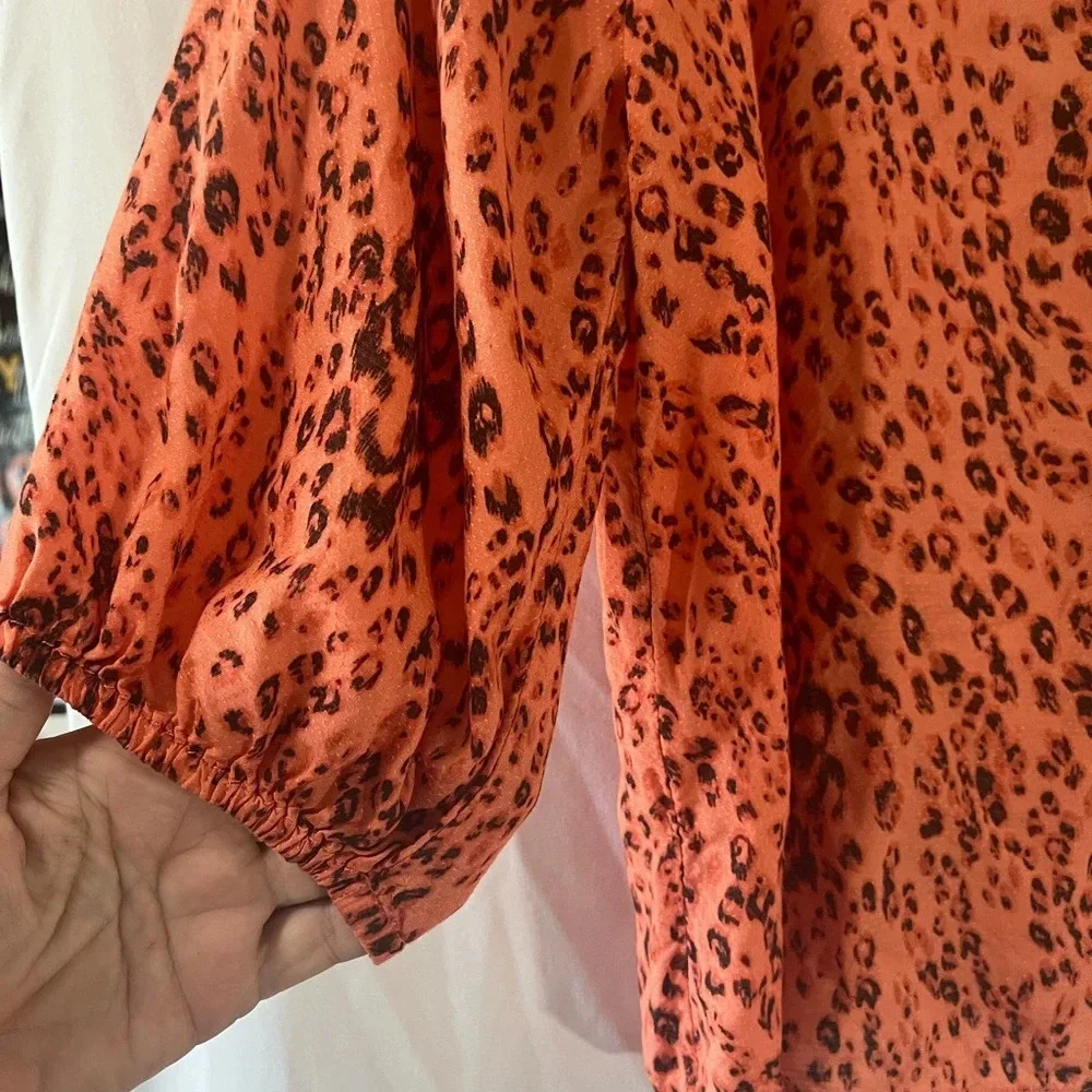 Sanctuary Orange Leopard Print 3/4‎ Sleeve Button Down Blouse Size Large - Picture 3 of 5